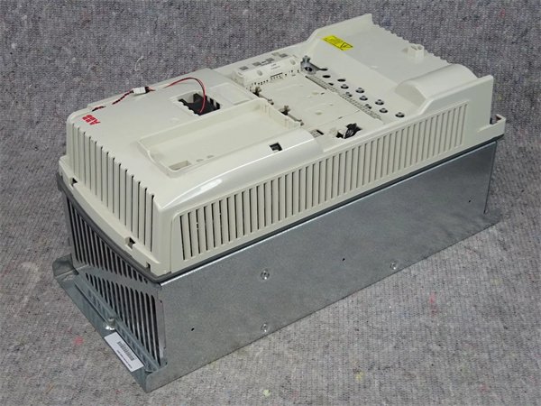 ABB ACS800-104-0011-3+N682+Q967 Industrial AC Drive Package