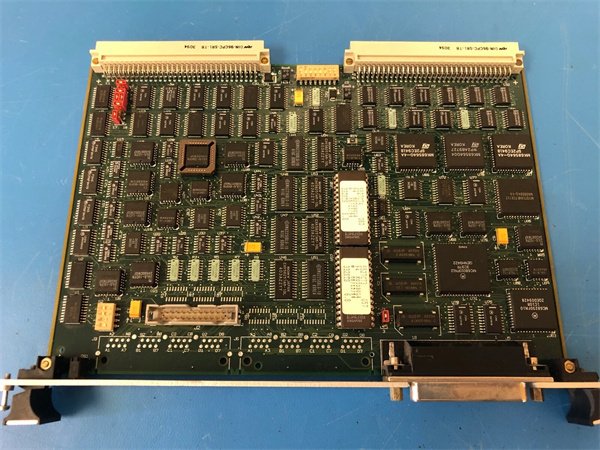 Motorola MVME-332XTS 8–Channel Serial Controller