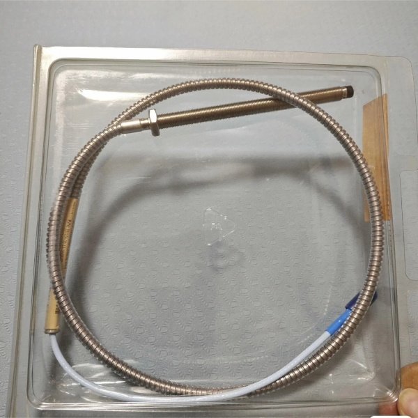 Bently Nevada 330104-00-18-10-02-CN Eddy Current Probe