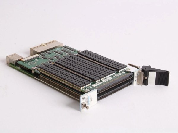 NI PXIe-2737 32-Channel High-Voltage Analog Output Module