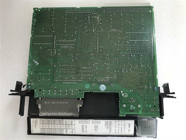 GE Fanuc IC697BEM733 Backplane Expansion Module