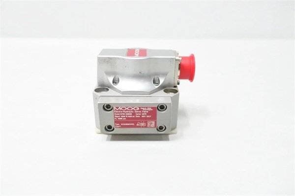 MOOG 0514400317100LG Industrial Hydraulic Cartridge Valve