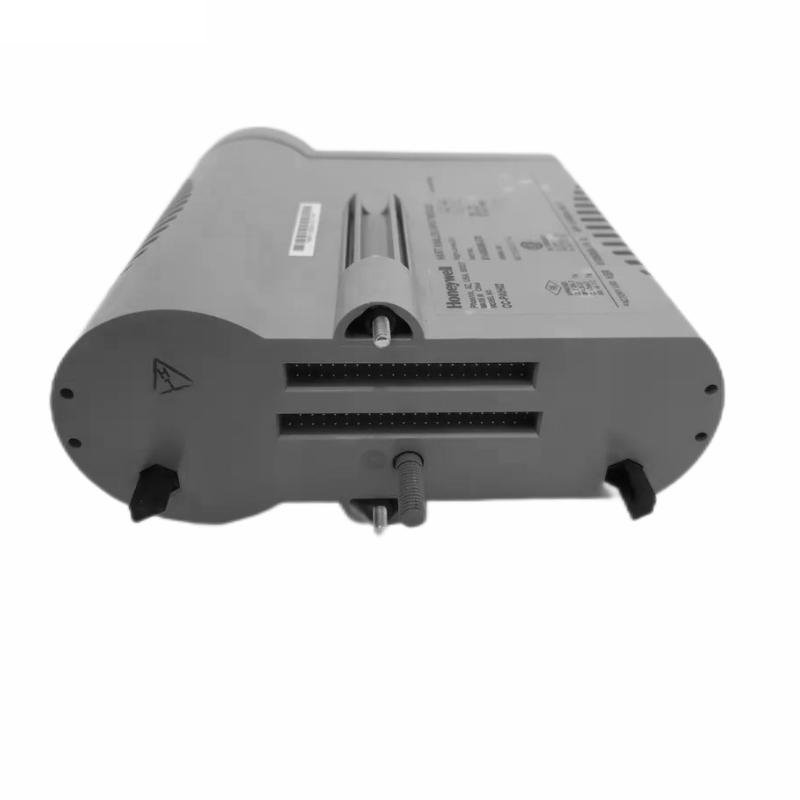 Honeywell CC-PAIH02 51405038-376 HART Differential Analog Input Module