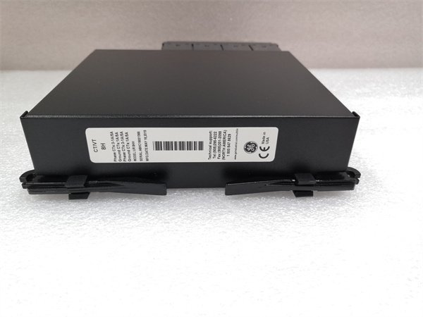 GE Fanuc UR8HH Universal Remote I/O Module