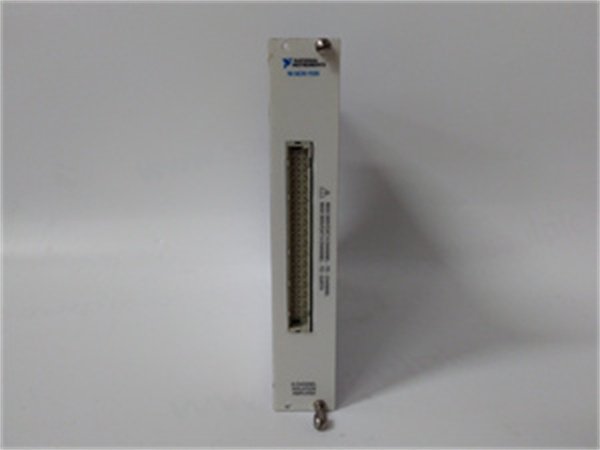 NI SCXI-1125 8–Channel Isolated Analog Input Module