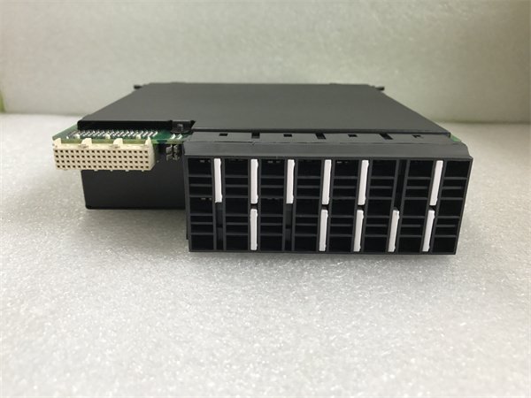 GE Fanuc UR8HH Universal Remote I/O Module