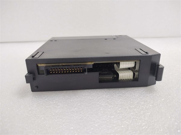 GE Fanuc IC693TCM302 temperature control module