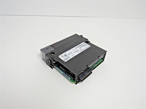 Honeywell TC-OAH061 Temperature Controller