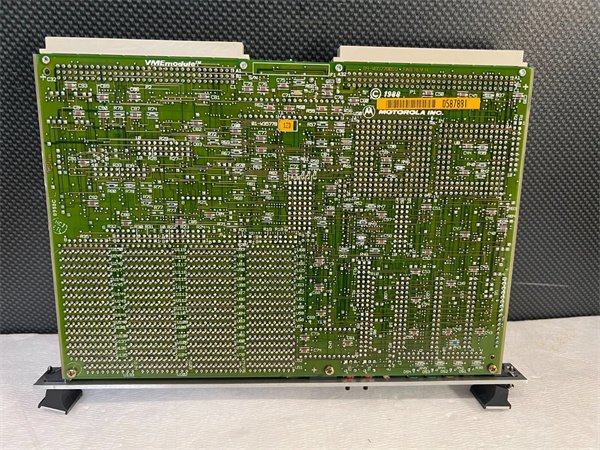 Motorola MVME2101-1 High-Current Digital Output (DO) Module