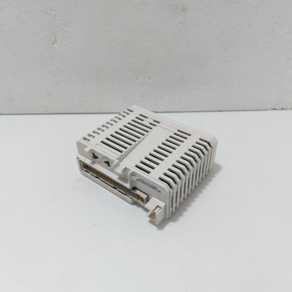 ABB DO890 3BSC690074R1 16-Channel Relay Output Module