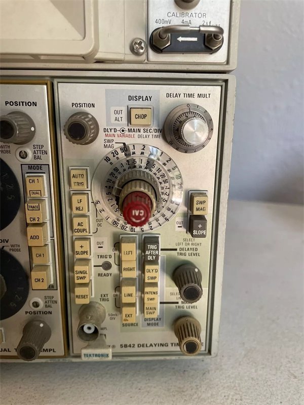 TEKTRONIX 5440 5000-series oscilloscope