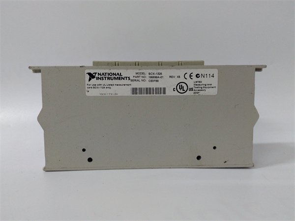 NI SCXI-1325 High–voltage terminal block