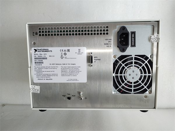 NI PXLE-1073 PXI Express Chassis