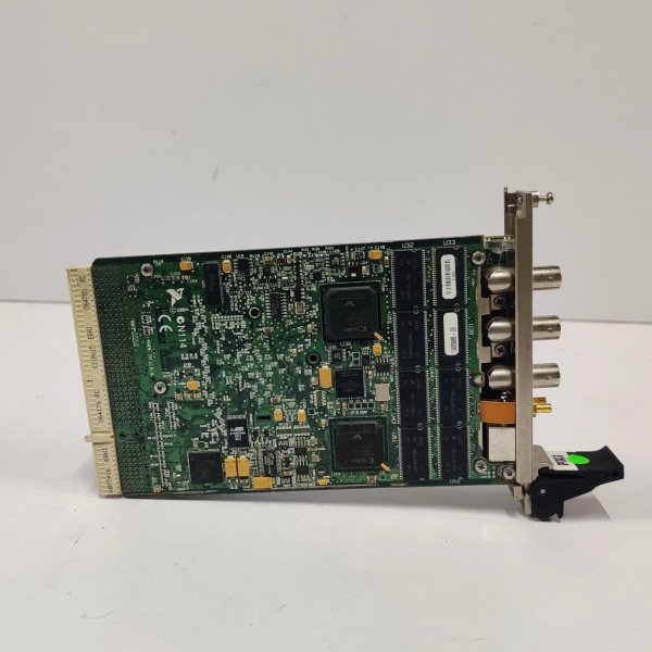 NI PXI-5922 High-Precision Waveform Generator