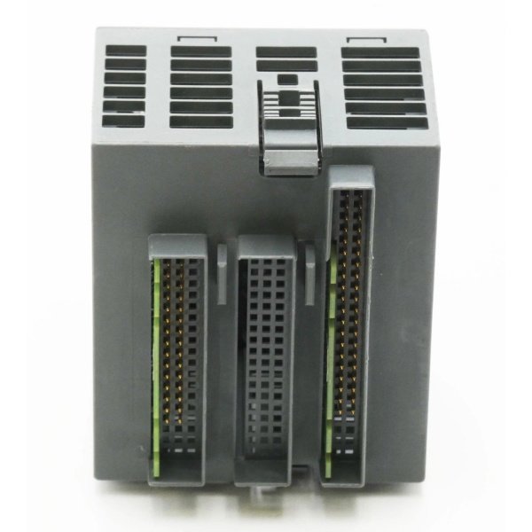 ABB DC522 1SAP440600R0001 16DI/16DO Hybrid I/O Module