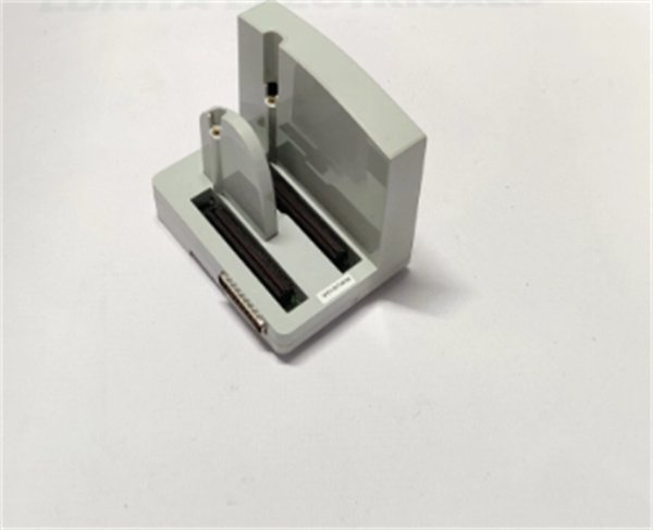 ABB RMU610 2VAA008425R1 Control hardware backplane module