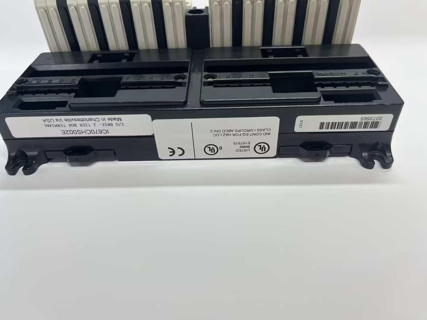 General Electric IC670CHS002 I/O Terminal Block