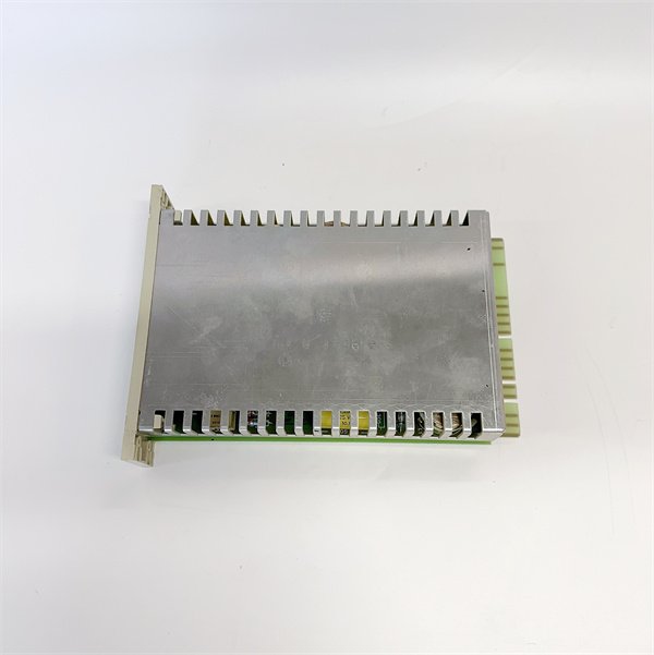 ABB E3ES Medium-Voltage Circuit Breaker