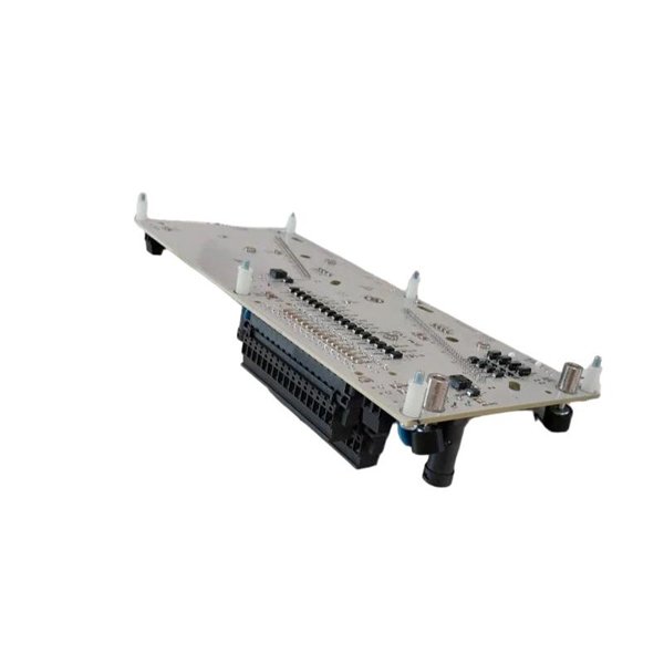 Honeywell CC-TAOX61 51307081-175 Analog Output Module