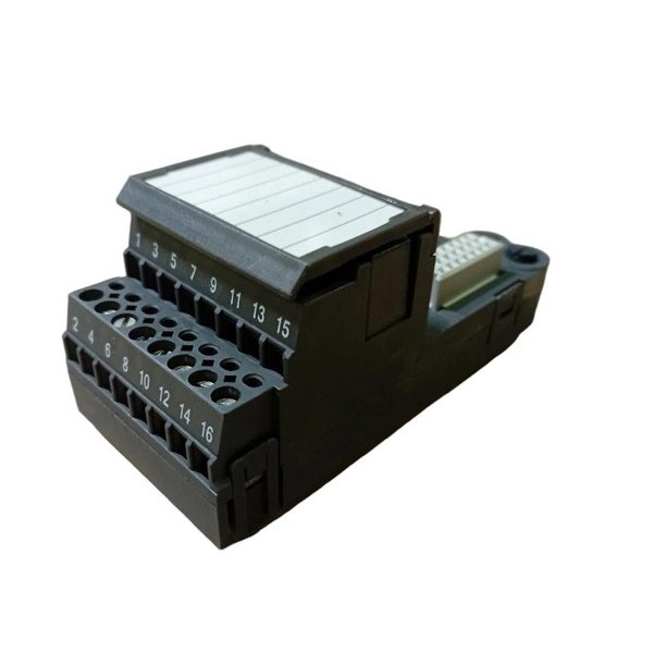 Emerson VE4002S1T2B1 12P2536X062 24V Output Terminal Block