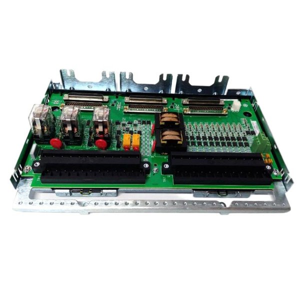 General Electric Fanuc IS230TNTRHIC Controller Module