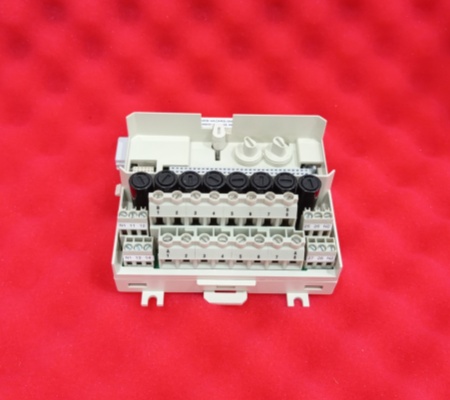 ABB TU837V1 3BSE013238R1 Extended Module Termination Unit