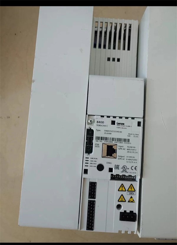 Lenze E84AVSCE1534VX0 AC Drive Module