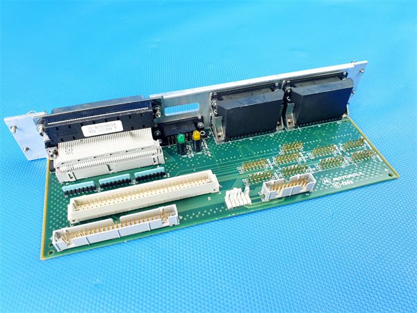 Motorola MVME-712-11 Industrial Digital Output Module