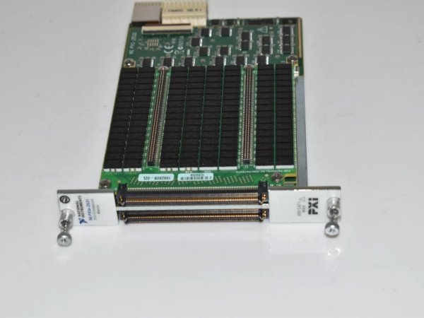 NI PXIe-2737 32-Channel High-Voltage Analog Output Module