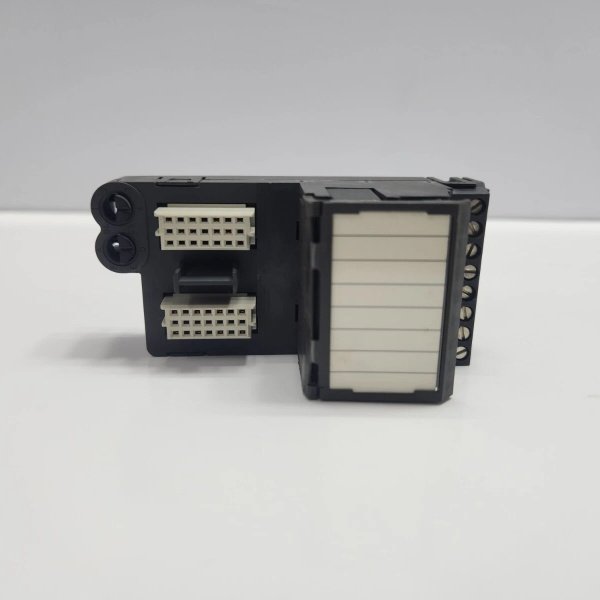 Emerson KJ4001X1-CC1 32-Channel 4-Wire Terminal Block