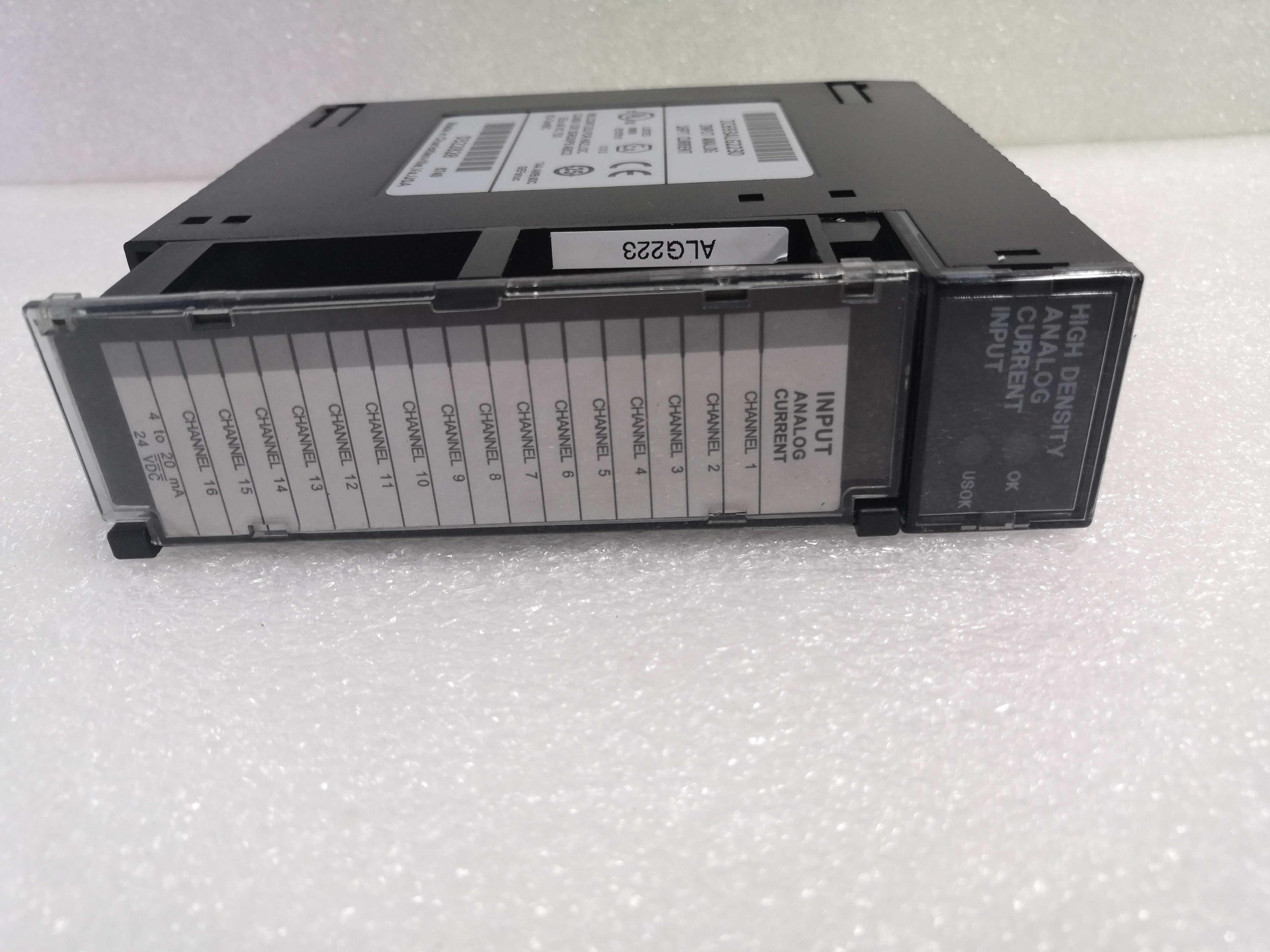 GE Fanuc IC693ALG223 Series 90-30 Analog I/O Module