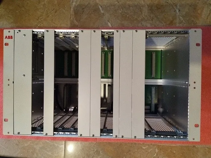 ABB P7LC 1KHL015000R0001 Programmable Logic Controller Module