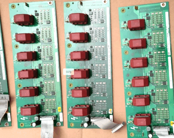 ABB UNS0881A-P,V1 3BHB006338R0001 Gate Drive Interface Board