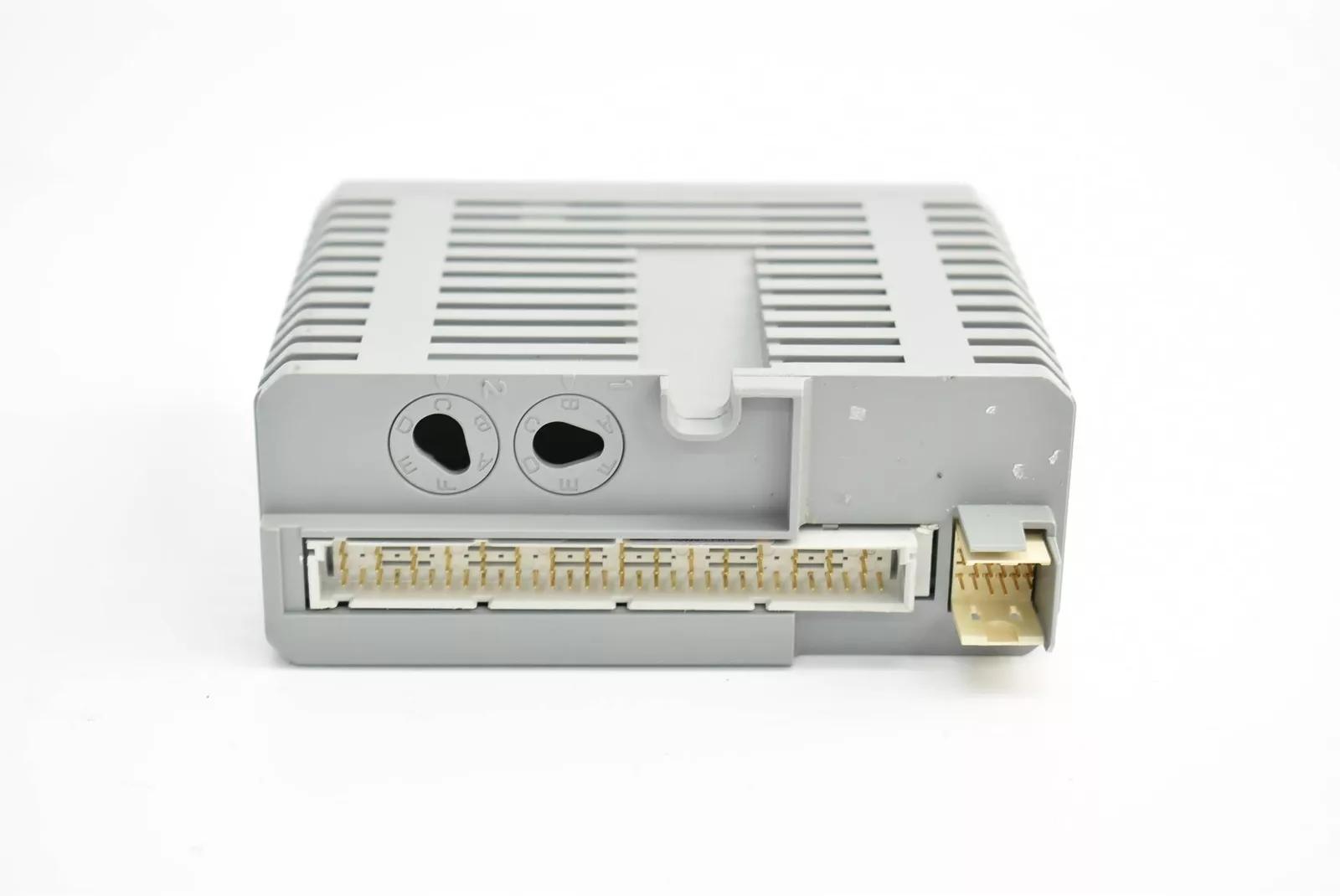 ABB DO821 3BSE013250R1 Digital Output Relay 8 Ch