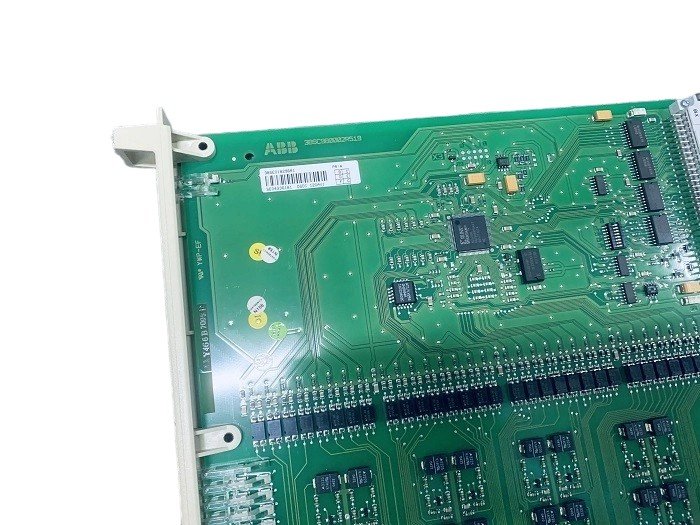 ABB DSDI 120AV1 3BSE077323R1 Digital Input Board
