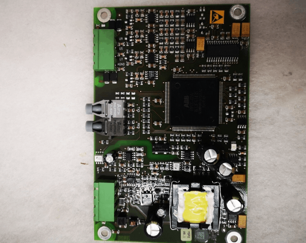 ABB 3BHE005555R0101 PC BOARD