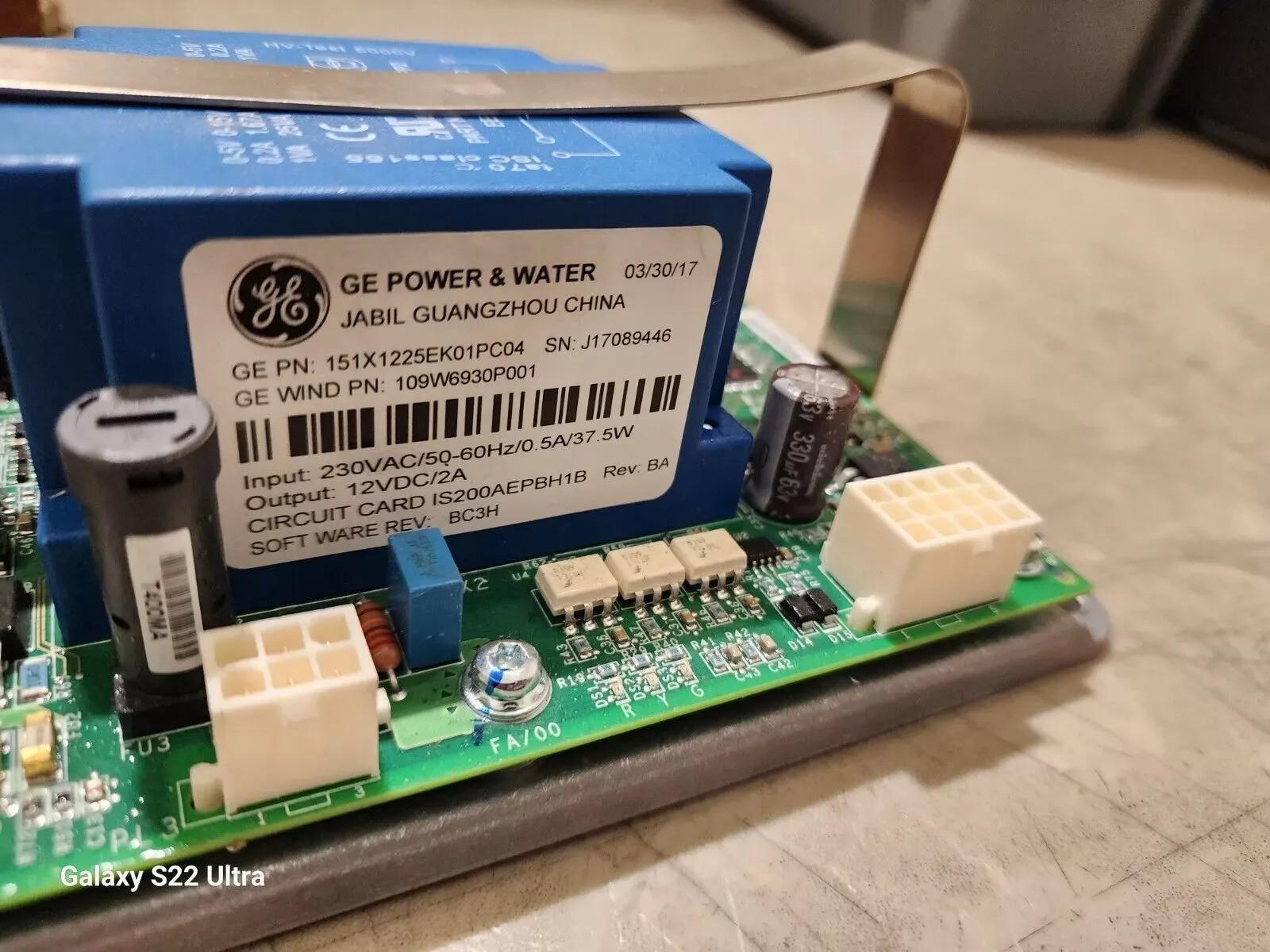 GE IS200AEPBHIBAA 151X1225EK01PC04 BATTERY CHARGER