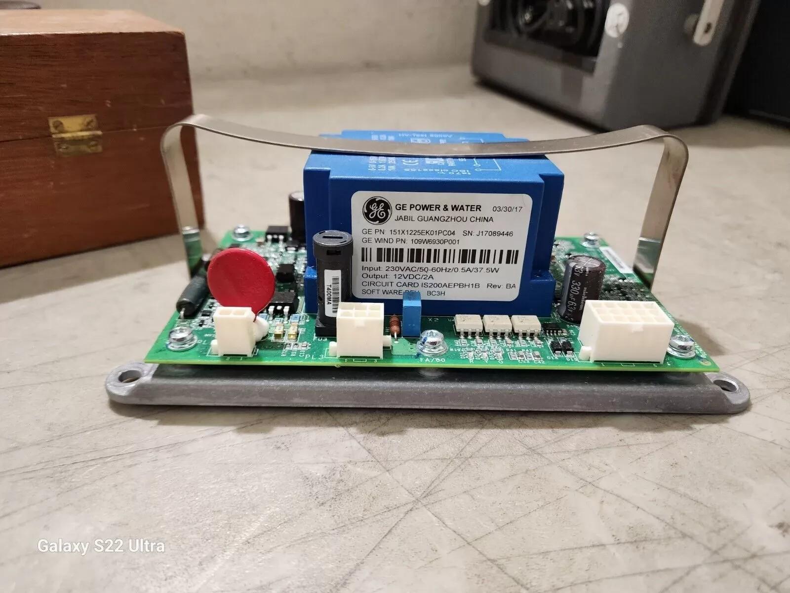 GE IS200AEPBHIBAA 151X1225EK01PC04 BATTERY CHARGER