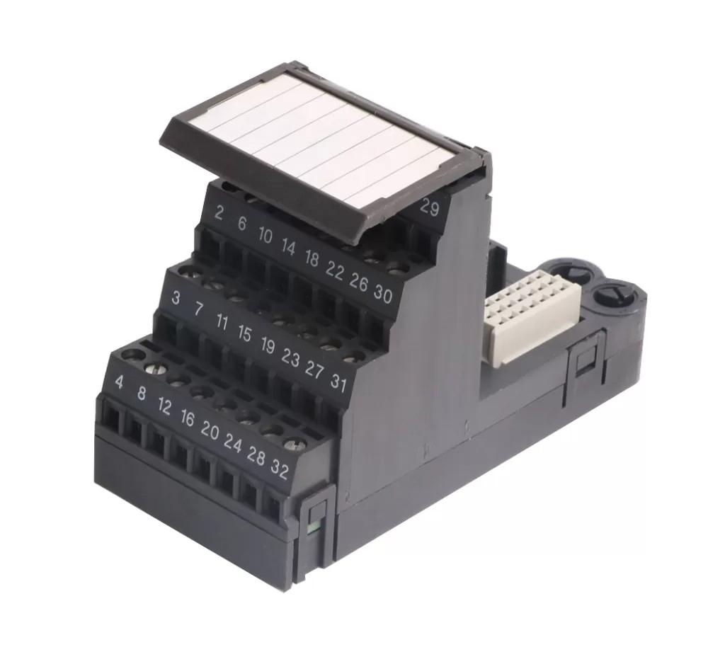 Emerson KL3022X1-BA1 DeltaV Temperature Controller