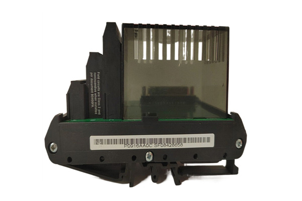 Foxboro P0916AA Input-Output Module