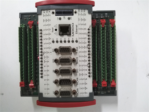 MOOG D136-001-007 servo controller is designed for industrial automation and has the characteristics of high performance,modularization,and multi-axis functions.It uses advanced digital signal processing technology to achieve high-precision position,speed,pressure and force control,meeting the needs of high-precision control in the field of industrial automation.