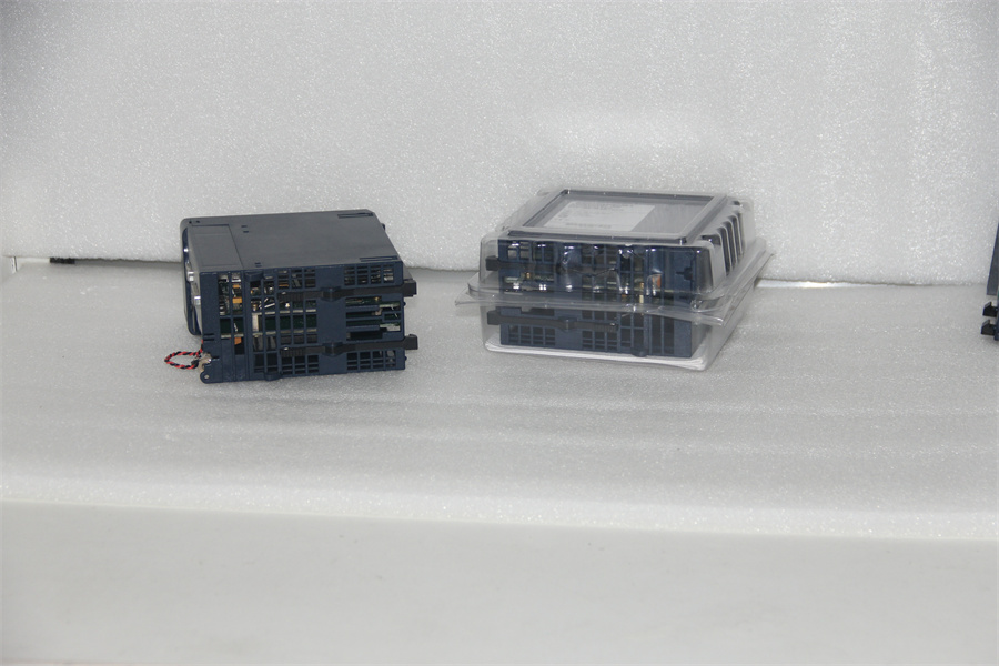 GE IC695NIU001