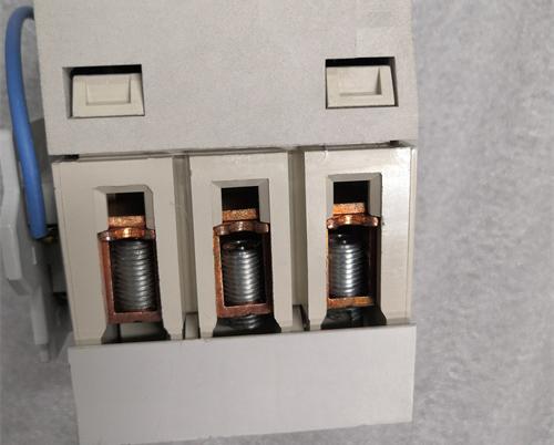 Eaton CE15KN3 Product Overview