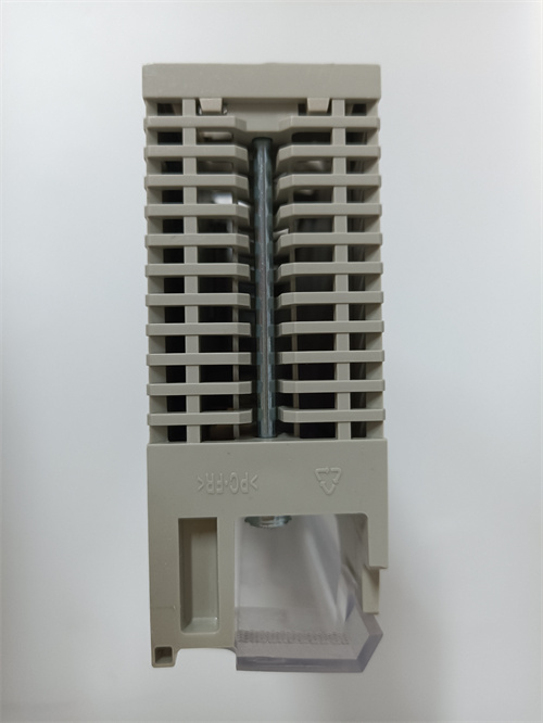 SCHNEIDER 140CRA31200