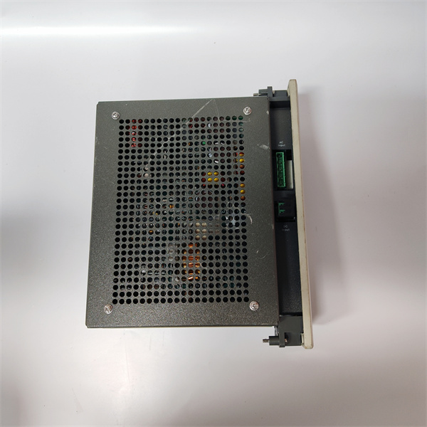 SCHNEIDER PC-E984-685