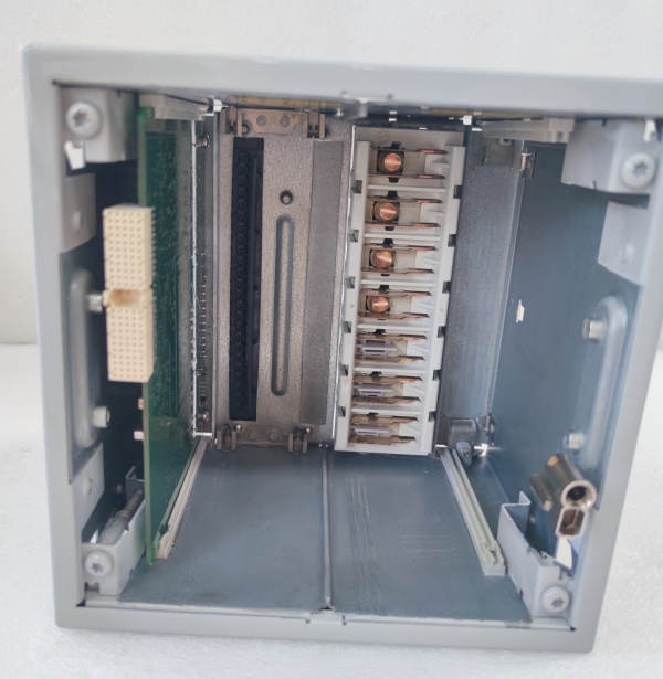 ABB REF615 HBFEAEAGNDA1ABA1XG Detailed Introduction